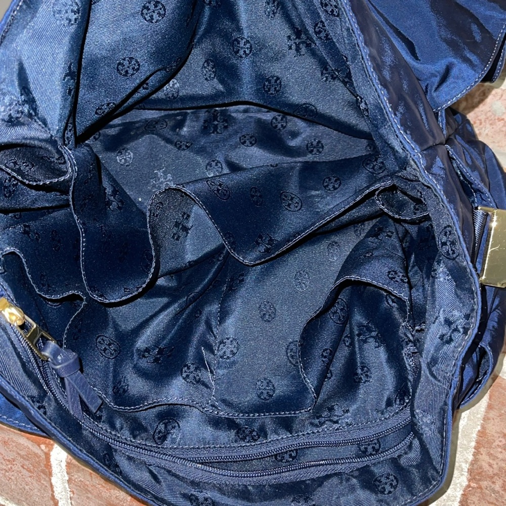 Womens Tory Burch navy blue diaper carrier - Picture 3 of 13